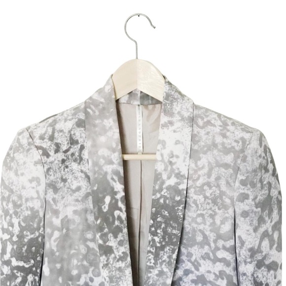 Truth and Pride 100% Silk Tortoise Print Oversized Boyfriend Blazer - Picture 4 of 11